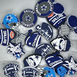 NEW - 10 pcs Cowboy Shoe Charms For Clogs Jigs Bubble Slides Sandals, Croc Cha…